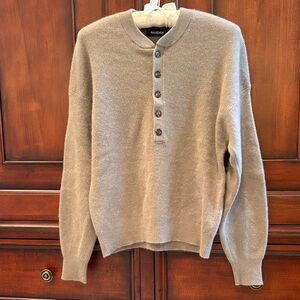 EUC Naadam Drop Sleeve Henley Cashmere Sweater in Cool Taupe Size M